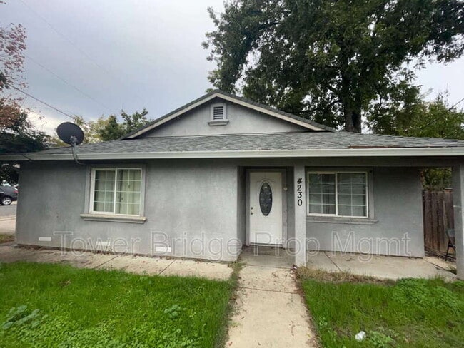 Photo - 4230 44th St House