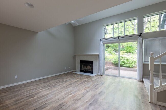 Foto del edificio - 9729 NW Miller Hill Dr