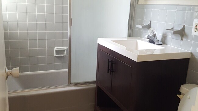 Building Photo - Beautiful 3/2 home!!!