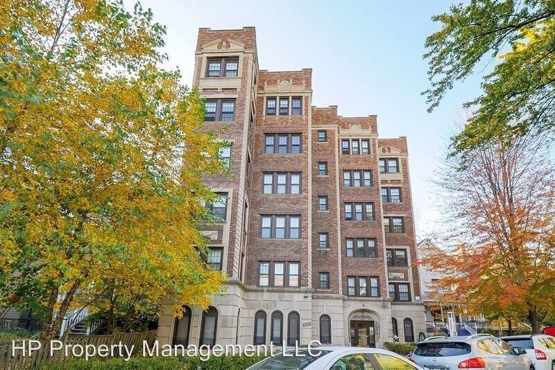 Foto principal - 5220 S Kenwood Ave