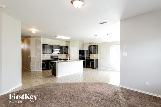 Foto del edificio - 303 Preakness Ln