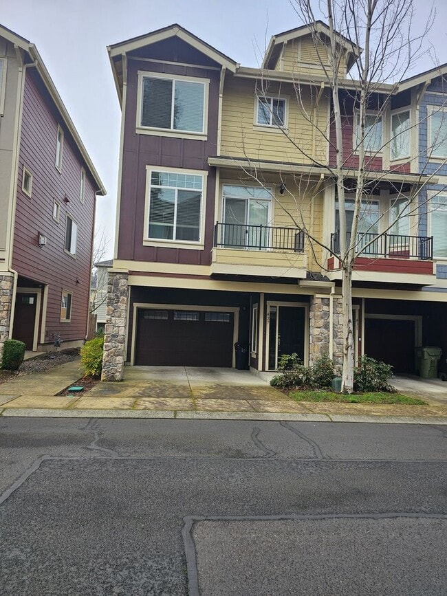 Photo - 427 NE Tork Pl Townhome