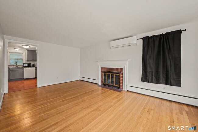 Foto del edificio - 58 Jackson Ave