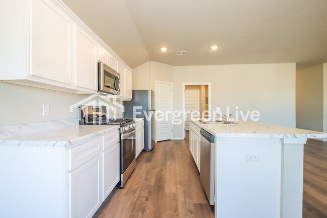 Foto del edificio - 1100 W Lawton Rd