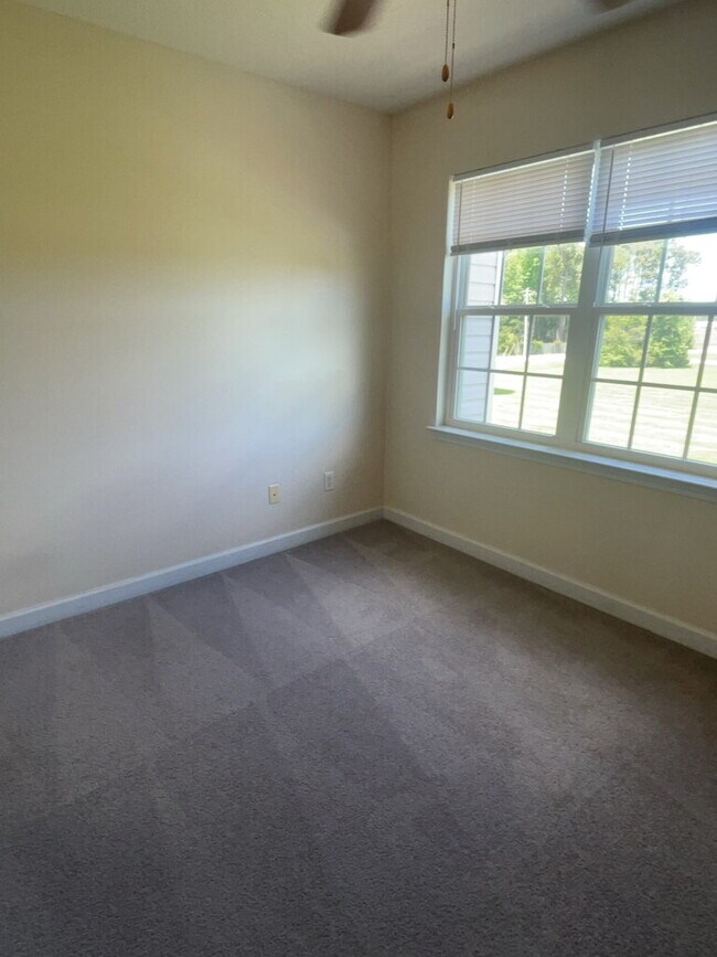 Foto del edificio - Charming 2 Bedroom Townhouse