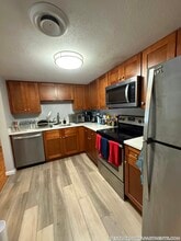 Building Photo - 530 VFW Parkway