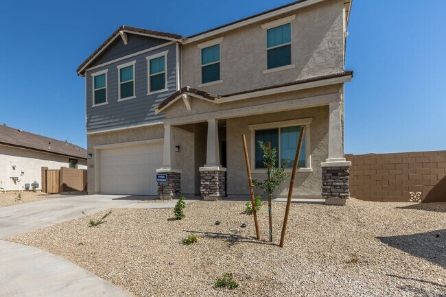Foto del edificio - 4 Bedroom - Ready for you to Call It Home!!