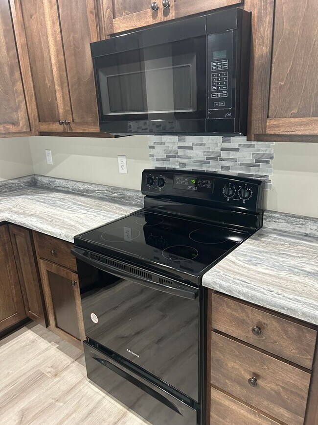 Foto del edificio - 1814 N Oberg Cir