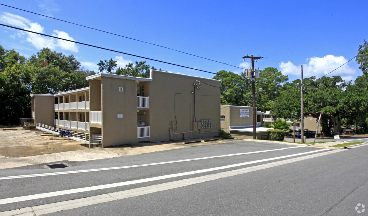 The Oaks Apartments Tallahassee, FL