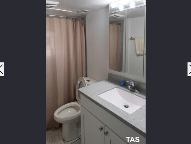 Foto del edificio - 2618 N Marshfield Ave