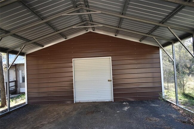 Building Photo - 399 Pope Bend N