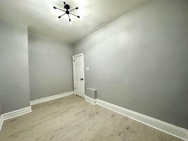 Foto del edificio - 319 Summit Ave