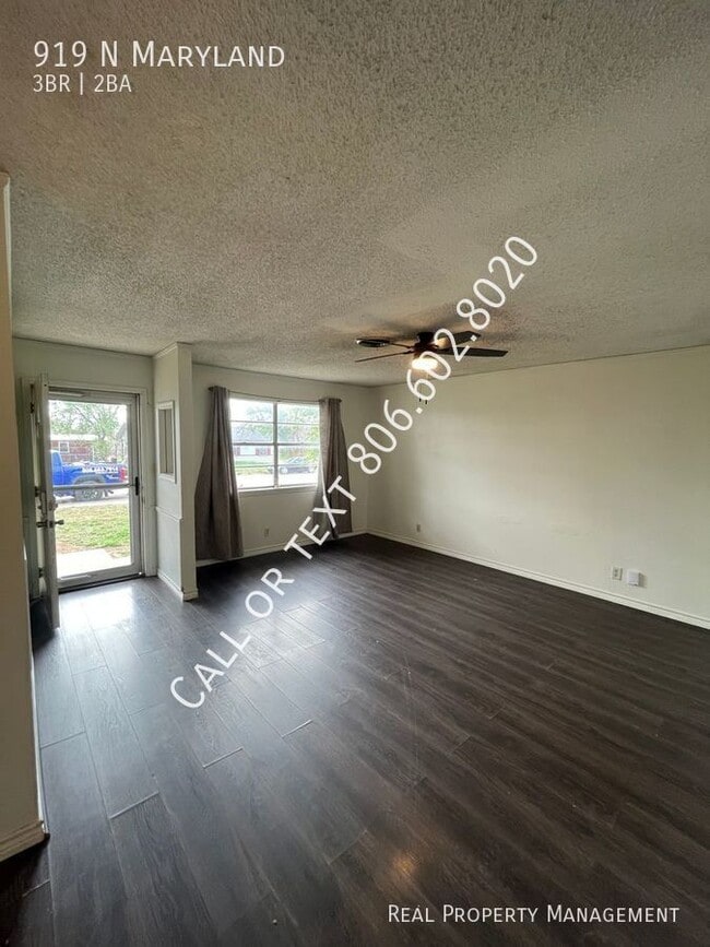 Building Photo - 919 N Maryland-