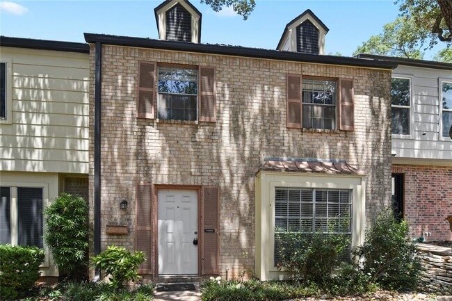 Building Photo - 6635 Valleyside Rd