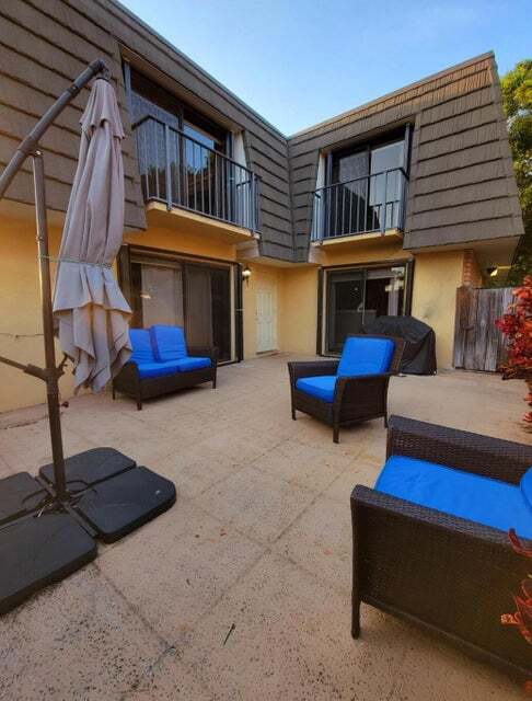 Photo - 727 7th Way House