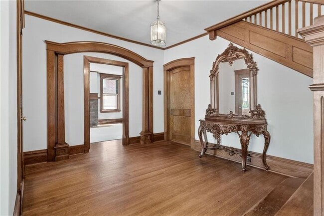 Building Photo - 1306 Ridge Ave