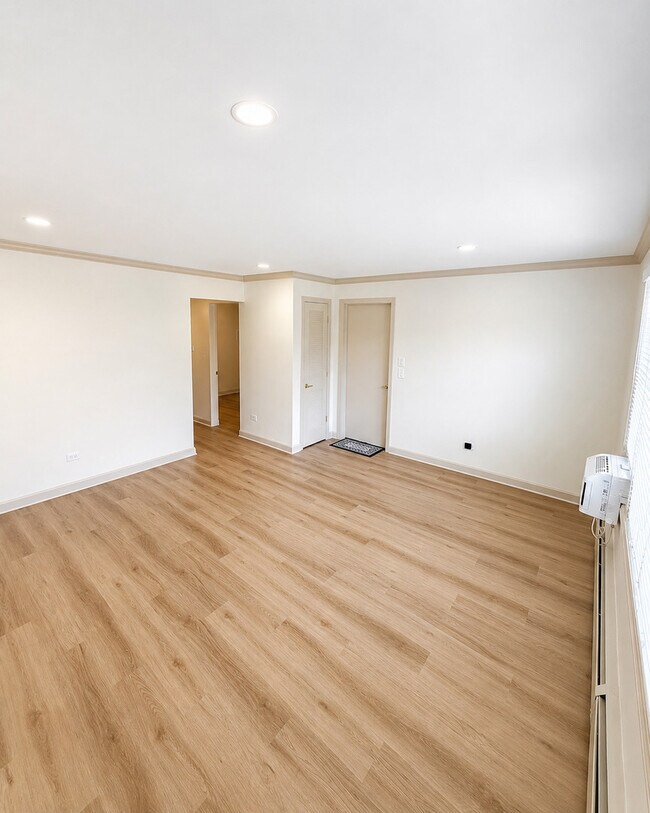 Building Photo - 3714 N Harlem Ave