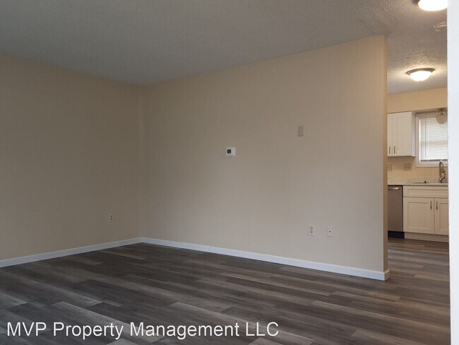 Building Photo - 3 br, 1.5 bath House - 2479 Willow View