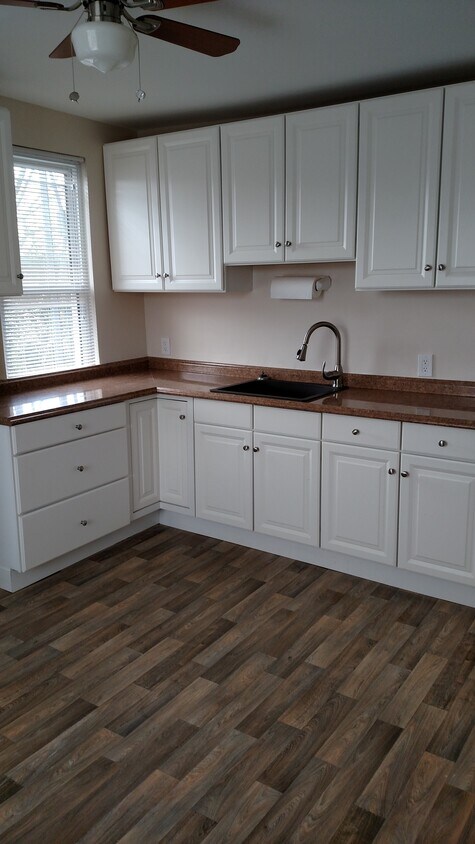 Foto principal - 3217 Batavia Ave