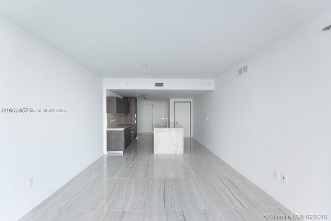 Foto del edificio - 3131 NE 7th Ave