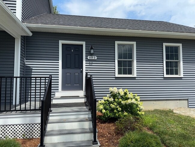 Building Photo - 469 Old Coldbrook Rd