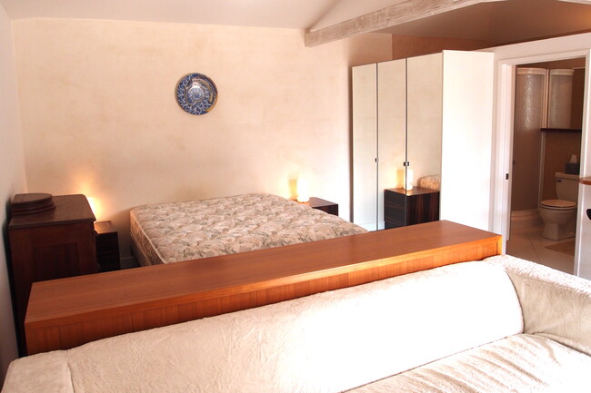 Foto del edificio - 279 E 20th St