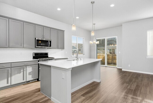Kitchen/Dining - 2084 Boise Ct