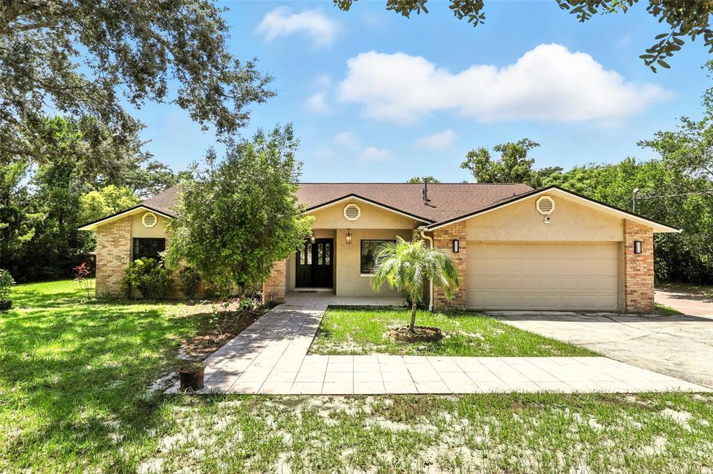Foto principal - 7708 Eden Park Rd