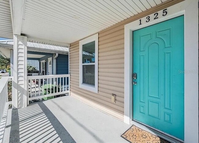 Building Photo - 1325 W North B St