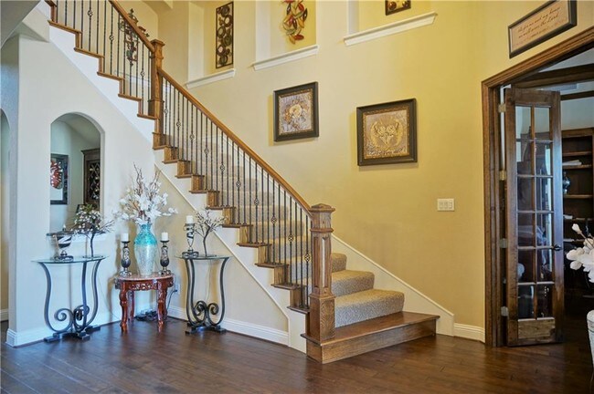 Building Photo - 2718 Trophy Club Dr