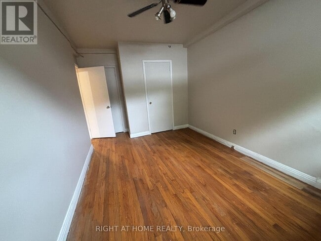 Building Photo - 513 Oakwood Ave