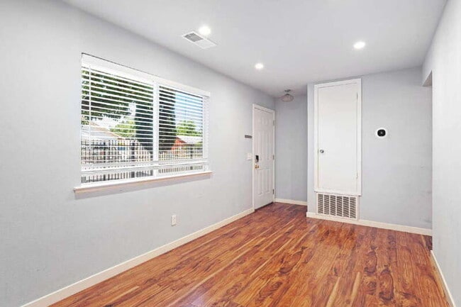Building Photo - 4605 36th St