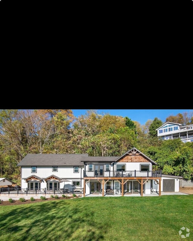 Lookout Valley Apartments for Rent with Hardwood Floors Asheville, NC