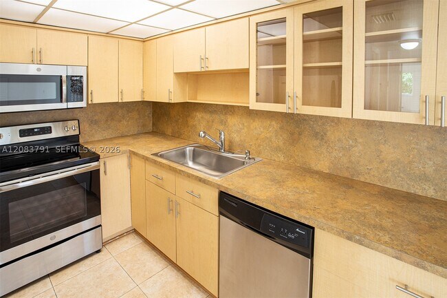 Building Photo - 14378 SW 96th Terrace