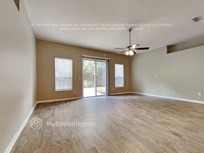 Building Photo - 10822 Stanton Hills Dr E