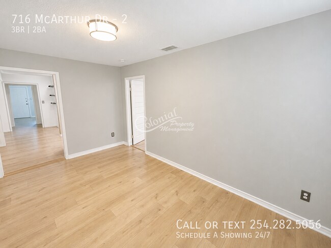 Building Photo - 716 McArthur Dr