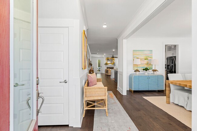 Building Photo - Better than new 4 bedroom + office on larg...
