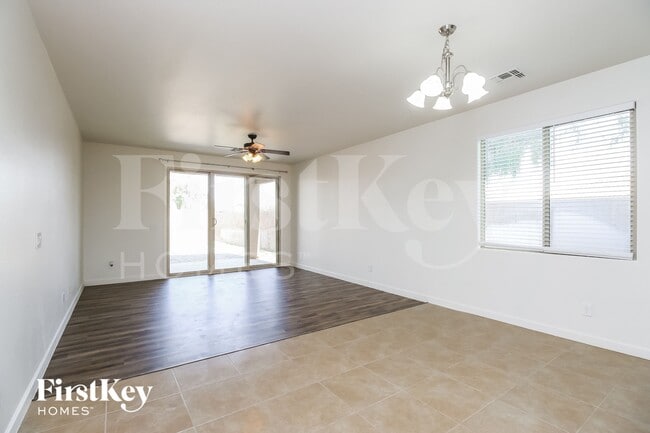 Building Photo - 5044 E Iolite St