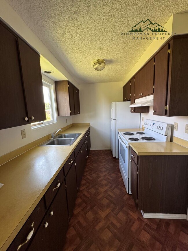 Foto del edificio - 2 Bedroom 1 Bath Duplex in Springfield