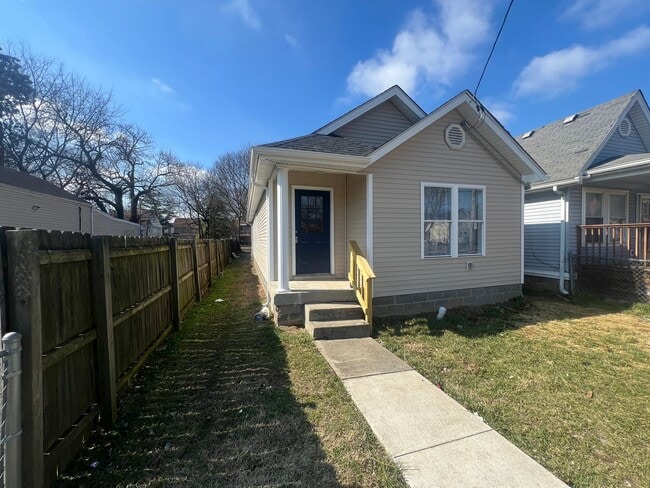 Spacious 3 Bedroom - Spacious 3 Bedroom House