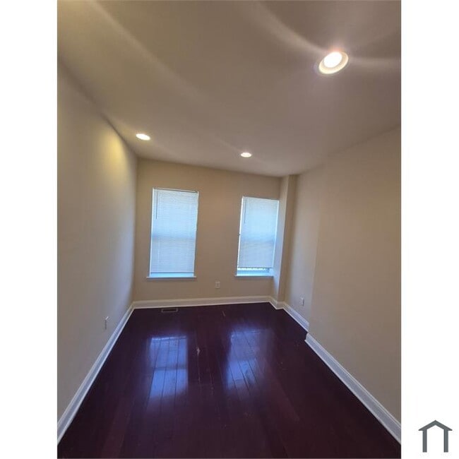 Building Photo - 2214 N Bouvier St