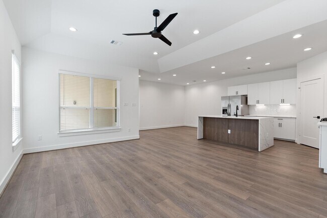 Foto del edificio - 2757 Sunny Briar Dr