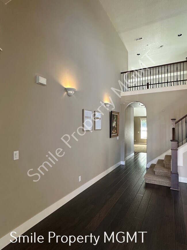 Foto del edificio - 5590 NW 132nd Ave