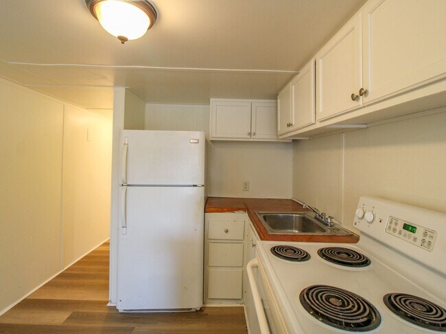 Foto del edificio - Great location close to Fayetteville, TN!