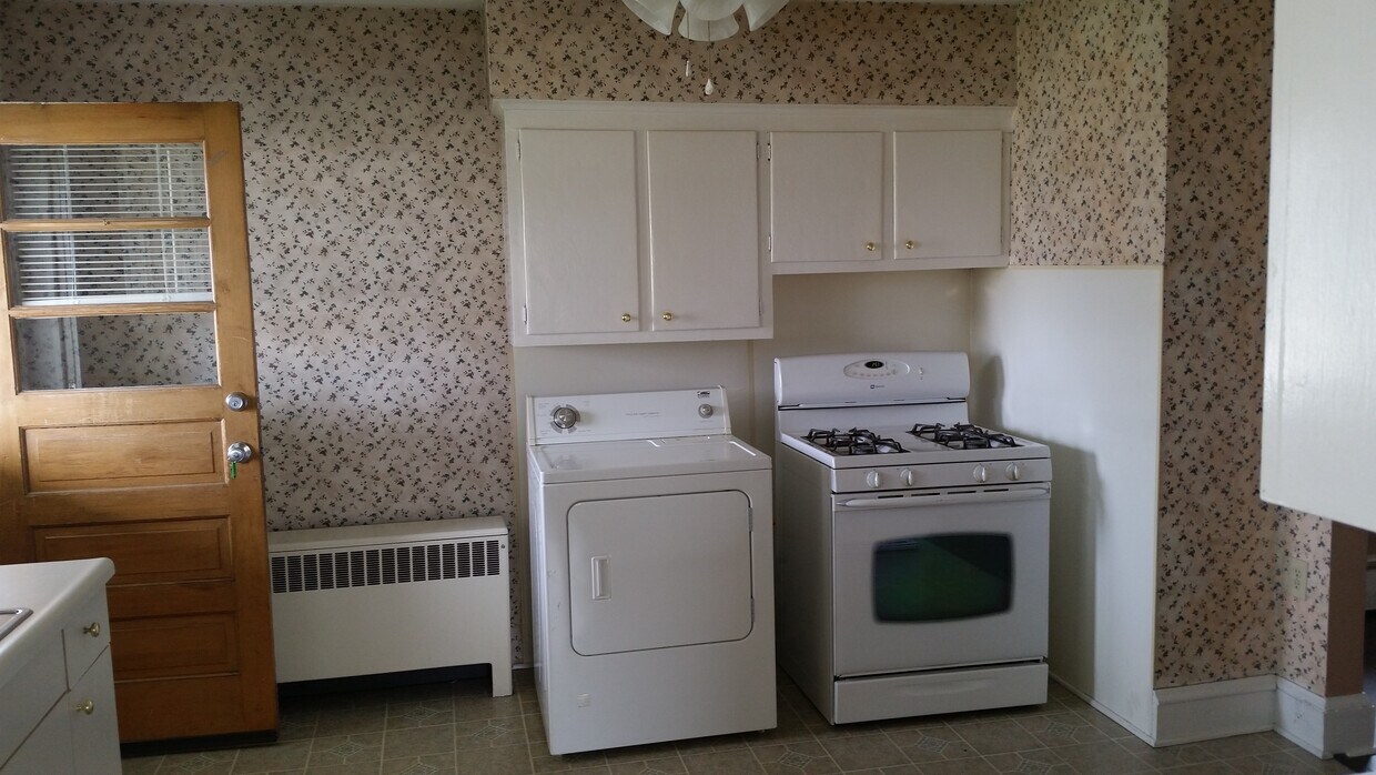 Foto principal - 38 E 7th St