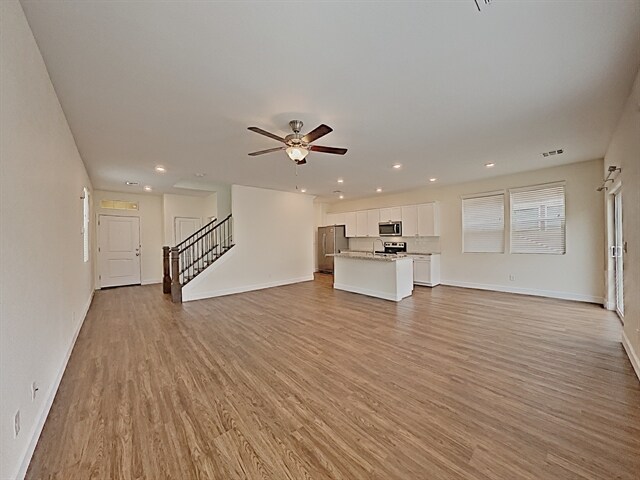 Building Photo - 9283 Baylee Bay Court