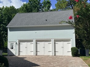 Building Photo - 1005 Kestrel Ct