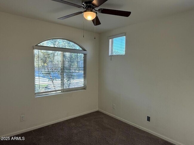 Foto del edificio - 21288 W Yale St