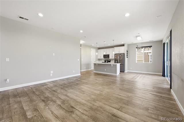 Foto del edificio - 4988 S Wenatchee Cir