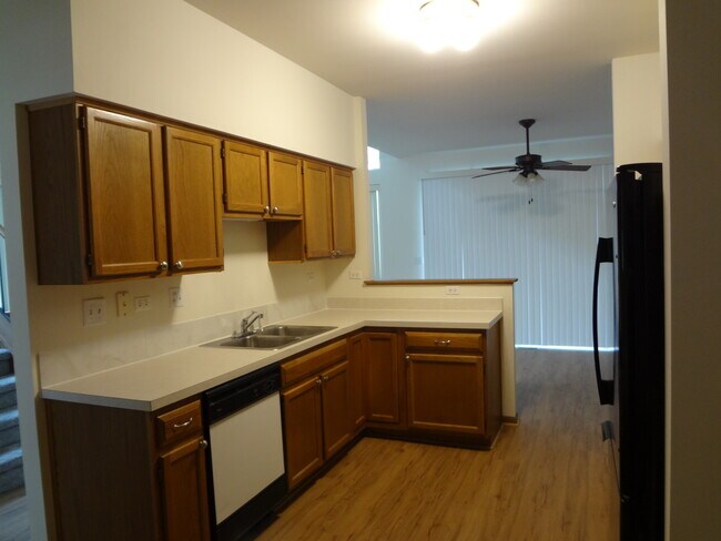 Foto del edificio - 283 Camel Bend Ct